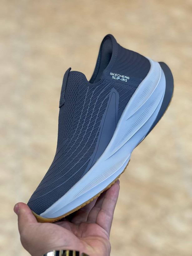 کتونی رانینگ و پیاده روی اسکیچرز / Skechers Slip Ins / اسلیپ طبی و سبک و راحت / سایز 40تا 45 / فروش بصورت عمده و تک