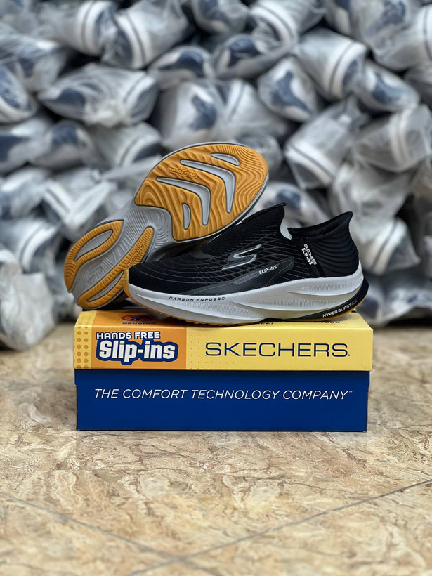 کتونی رانینگ و پیاده روی اسکیچرز / Skechers Slip Ins / اسلیپ طبی و سبک و راحت / سایز 40تا 45 / فروش بصورت عمده و تک
