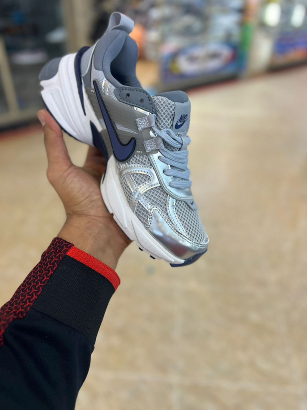 کتونی ویتنامی زنانه نایک کشلون وی تو کی | وارداتی ویتنام | باجعبه Nike V2k Run سایز بندی کامل 37 تا 40