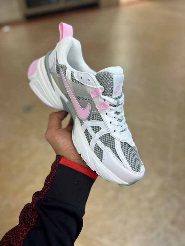 کتونی ویتنامی زنانه نایک کشلون وی تو کی | وارداتی ویتنام | باجعبه Nike V2k Run سایز بندی کامل 37 تا 40