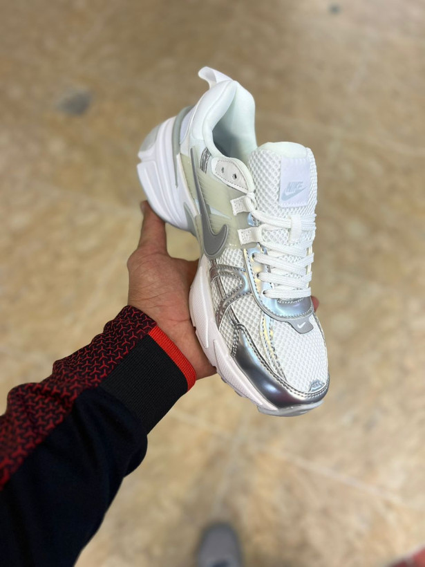 کتونی ویتنامی زنانه نایک کشلون وی تو کی | وارداتی ویتنام | باجعبه Nike V2k Run سایز بندی کامل 37 تا 40
