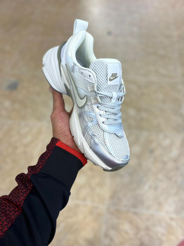 کتونی ویتنامی زنانه نایک کشلون وی تو کی | وارداتی ویتنام | باجعبه Nike V2k Run سایز بندی کامل 37 تا 40