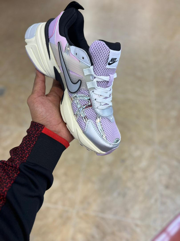 کتونی ویتنامی زنانه نایک کشلون وی تو کی | وارداتی ویتنام | باجعبه Nike V2k Run سایز بندی کامل 37 تا 40