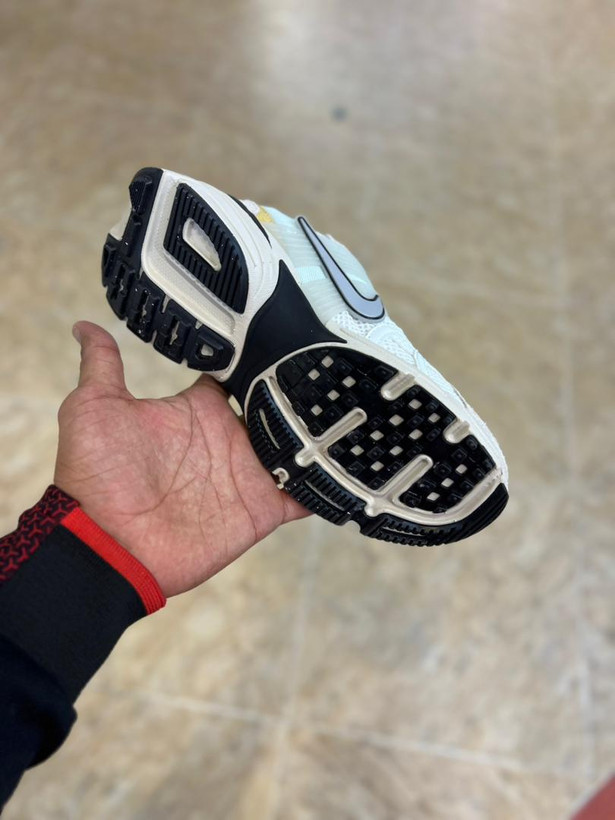 کتونی ویتنامی زنانه نایک کشلون وی تو کی | وارداتی ویتنام | باجعبه Nike V2k Run سایز بندی کامل 37 تا 40