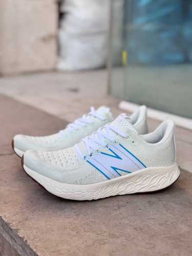 کتونی زنانه و مردانه رانینگ و پیاده روی نیوبالانس New balance Fresh Foam 1080 مسترکوالیتی ساخت ویتنام سایز ۳۶ تا ۴۵