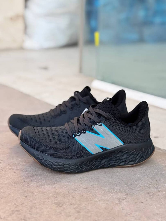 کتونی زنانه و مردانه رانینگ و پیاده روی نیوبالانس New balance Fresh Foam 1080 مسترکوالیتی ساخت ویتنام سایز ۳۶ تا ۴۵