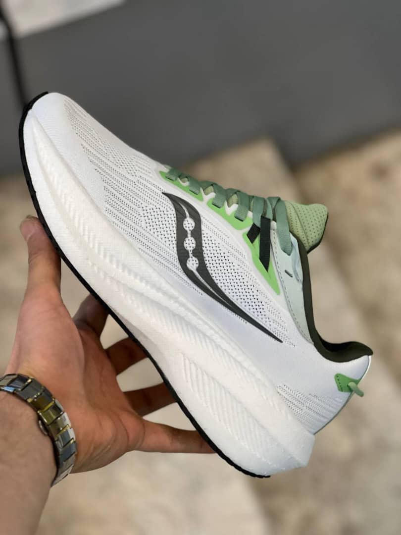 کتونی زنانه و مردانه رانینگ و پیاده روی ساکونی مدل تریومف ۲۱ / triumph 21 / ضمانت کیفیت کالا / فروش عمده و تک / سایز بندی ۳۶ تا ۴۵