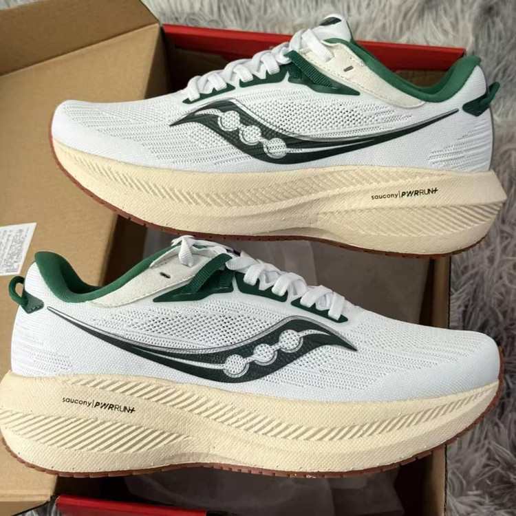 کتونی زنانه و مردانه رانینگ و پیاده روی ساکونی مدل تریومف ۲۱ / triumph 21 / ضمانت کیفیت کالا / فروش عمده و تک / سایز بندی ۳۶ تا ۴۵