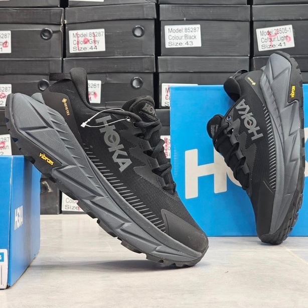 کتونی هوکا وان وان اسکای لاین گورتکس ضد آب زیره ویبرام سایز : ۴۰ تا ۴۵