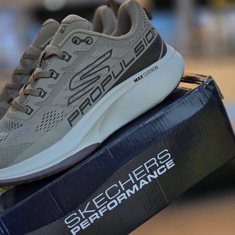 کتونی اسکیچرز سایز ۴۰ تا ۴۵ تنوع در ۴ رنگ جذاب وارداتی ویتنام .skechers max cushioning terminus sneaker