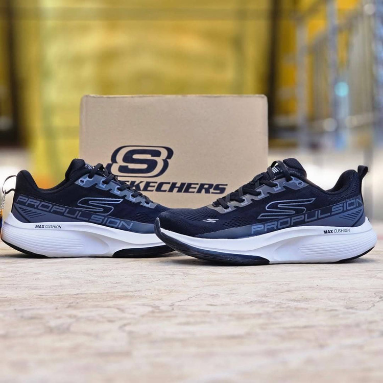 کتونی اسکیچرز سایز ۴۰ تا ۴۵ تنوع در ۴ رنگ جذاب وارداتی ویتنام .skechers max cushioning terminus sneaker