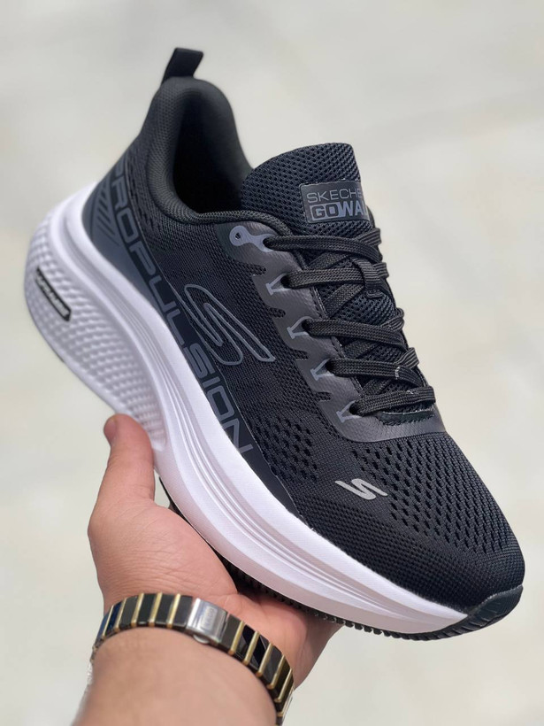 کتونی اسکیچرز سایز ۴۰ تا ۴۵ تنوع در ۴ رنگ جذاب وارداتی ویتنام .skechers max cushioning terminus sneaker