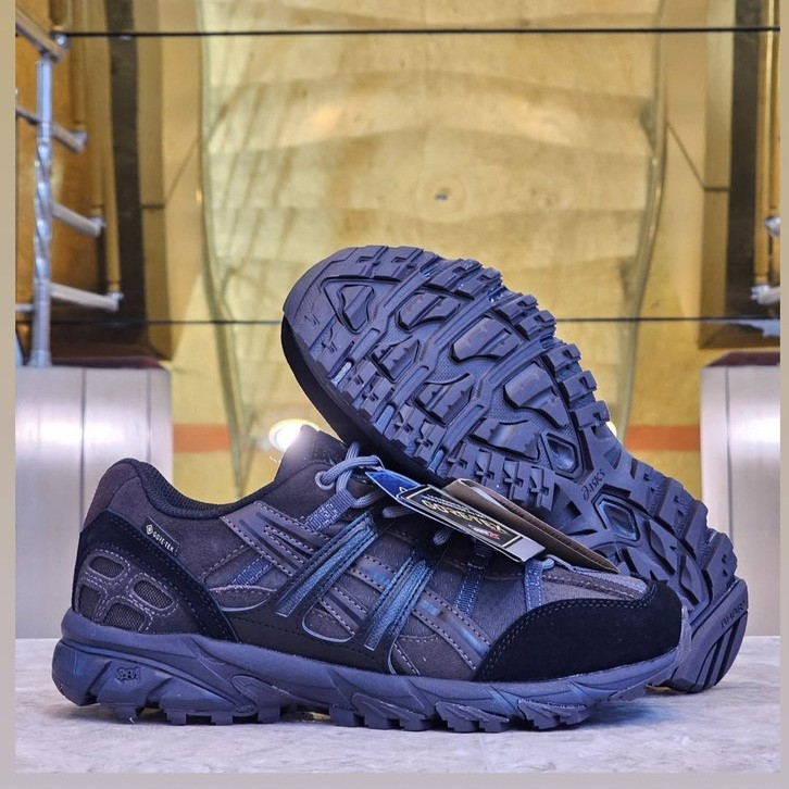 کتونی ویتنامی اسیکس ژل سونوما ۱۵ سایز ۴۰ تا ۴۵ فروش بصورت عمده و تک . Asics gel_ sonoma se Vietnam