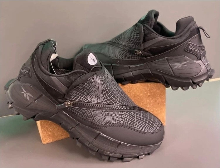 کتونی ویتنامی ریبوک دو لایه / Reebok zig kinetica / ساخت ویتنام ضد آب گورتکس زیره ویبرام / سایز ۴۰ تا ۴۵ فروش عمده و تک ضمانت کالا
