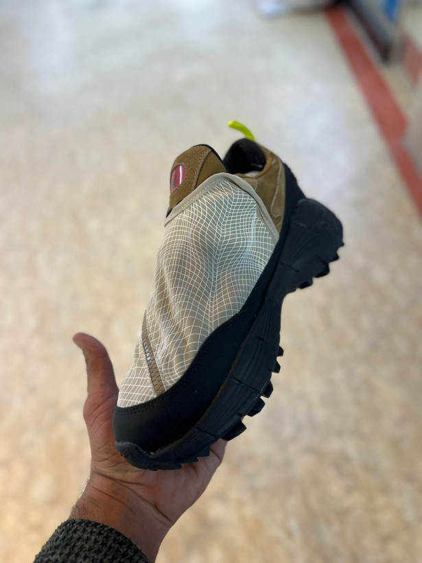 کتونی ویتنامی ریبوک دو لایه / Reebok zig kinetica / ساخت ویتنام ضد آب گورتکس زیره ویبرام / سایز ۴۰ تا ۴۵ فروش عمده و تک ضمانت کالا