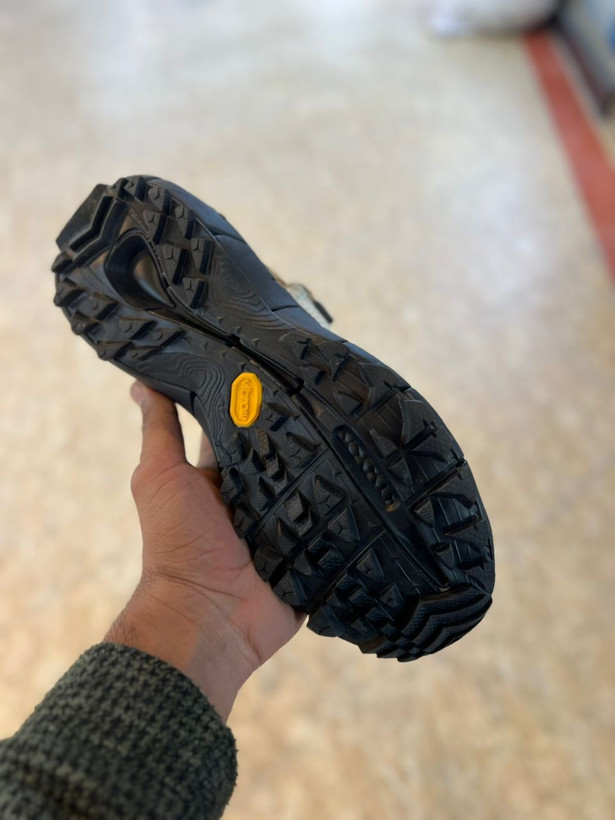 کتونی ویتنامی ریبوک دو لایه / Reebok zig kinetica / ساخت ویتنام ضد آب گورتکس زیره ویبرام / سایز ۴۰ تا ۴۵ فروش عمده و تک ضمانت کالا