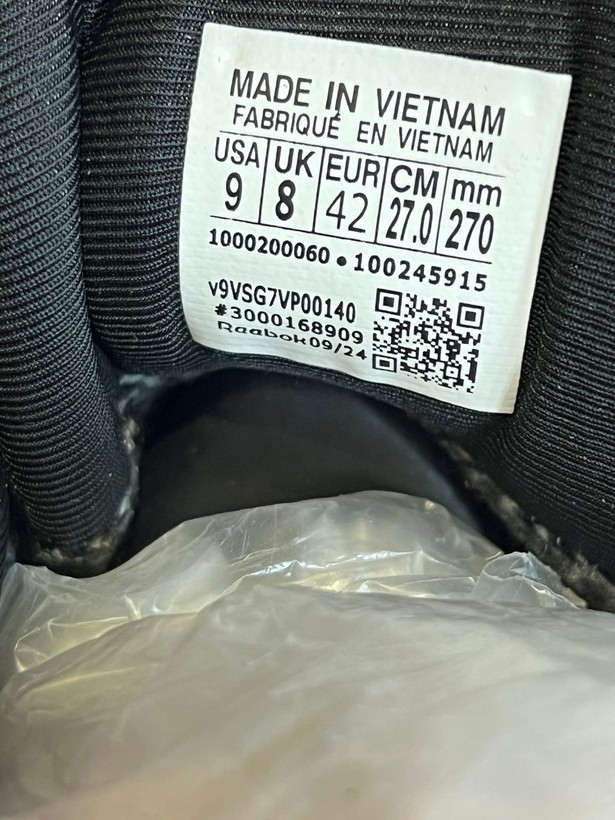 کتونی ویتنامی ریبوک دو لایه / Reebok zig kinetica / ساخت ویتنام ضد آب گورتکس زیره ویبرام / سایز ۴۰ تا ۴۵ فروش عمده و تک ضمانت کالا