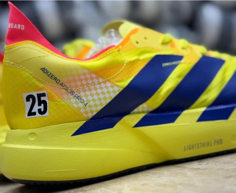 کتونی ویتنامی رانینگ و پیاده روی آدیداس آدی زیرو / Adidas adizero / ساخت ویتنام ۲۰۲۵ / سایز ۴۰ ۴۱ ۴۲ ۴۳ ۴۴ ۴۵