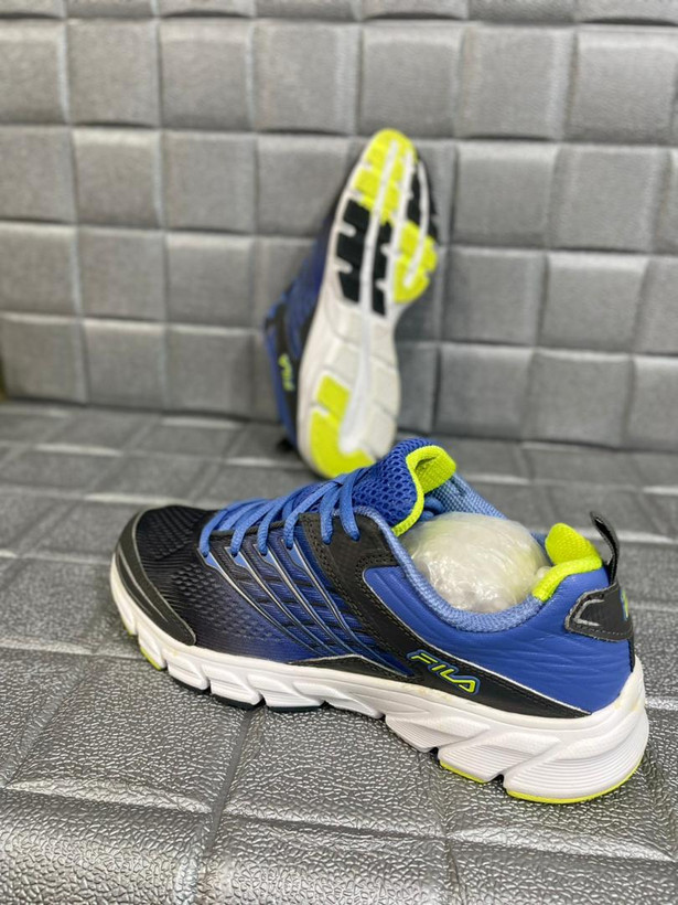 کتونیfila اورجینال سایز40-41