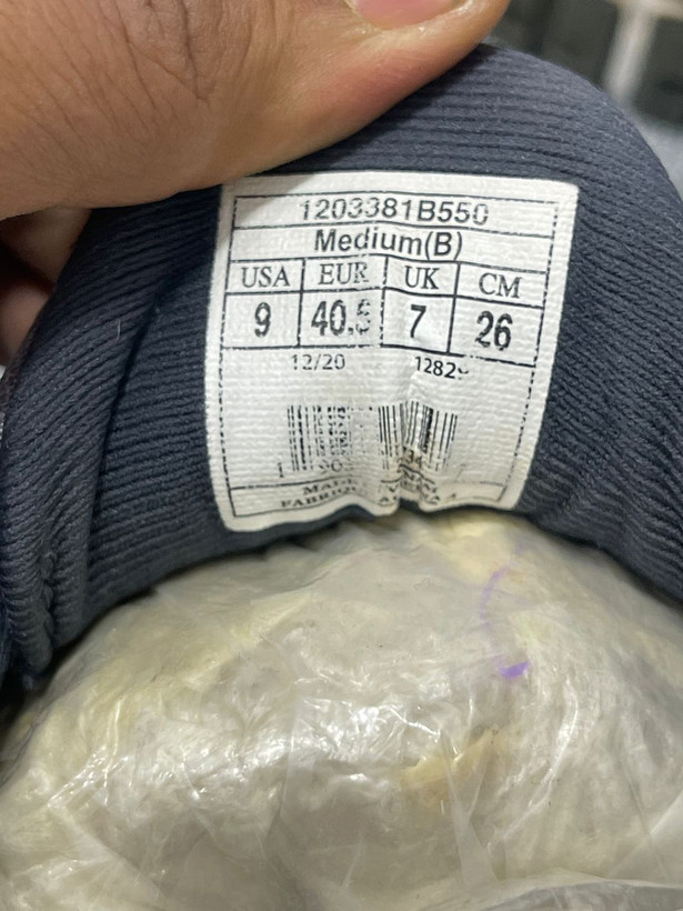 کتونی اورجینال بروکس گوست 13 سایز:40.5