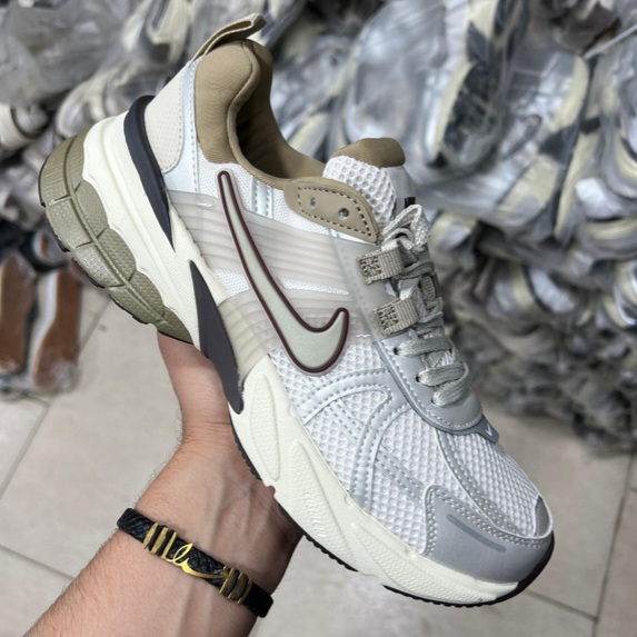 کتونی نایک کشلون وی تو کی زنانه | باجعبه Nike V2k Run سایز بندی کامل 36 تا 39