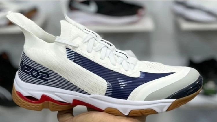 کتونی والیبالی و بسکتبالی میزانو وایو لایتنینگ نئو Mizuno Wave Lightning Neo / ضمانت کیفیت کالا / بارکد و جعبه دار / سایز ۴۰ ۴۱ ۴۲ ۴۳ ۴۴ ۴۵