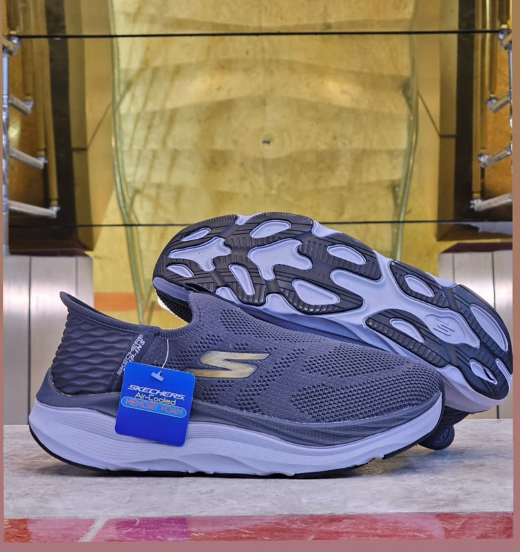 کتونی رانینگ و پیاده روی اسکیچرز / Skechers Slip Ins / اسلیپ طبی و سبک و راحت / سایز 40 تا 45 / فروش بصورت عمده و تک