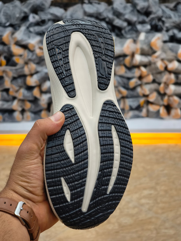 کتونی مردانه راحتی و پیاده روی اسکیچرز گوران / Skechers gorun / اسلیپ طبی و سبک و راحت / سایز 40 تا 45 / فروش بصورت عمده و تک