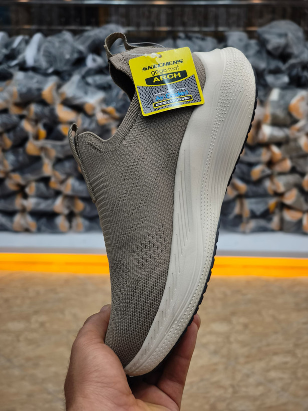 کتونی مردانه راحتی و پیاده روی اسکیچرز گوران / Skechers gorun / اسلیپ طبی و سبک و راحت / سایز 40 تا 45 / فروش بصورت عمده و تک