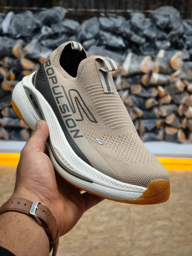 کتونی مردانه راحتی و پیاده روی اسکیچرز گوران / Skechers gorun / اسلیپ طبی و سبک و راحت / سایز 40 تا 45 / فروش بصورت عمده و تک