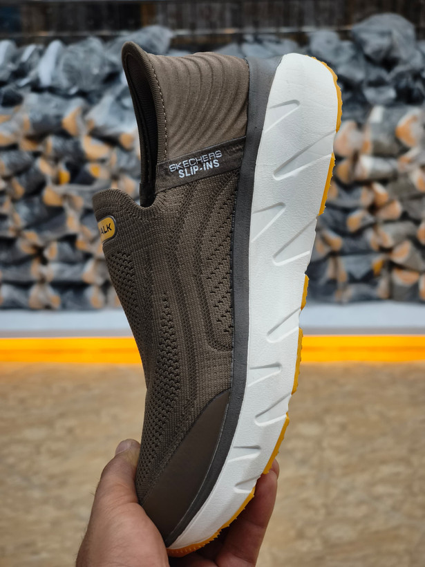 کتونی رانینگ و پیاده روی اسکیچرز / Skechers Slip Ins / اسلیپ طبی و سبک و راحت / سایز 40 تا 45 / فروش بصورت عمده و تک