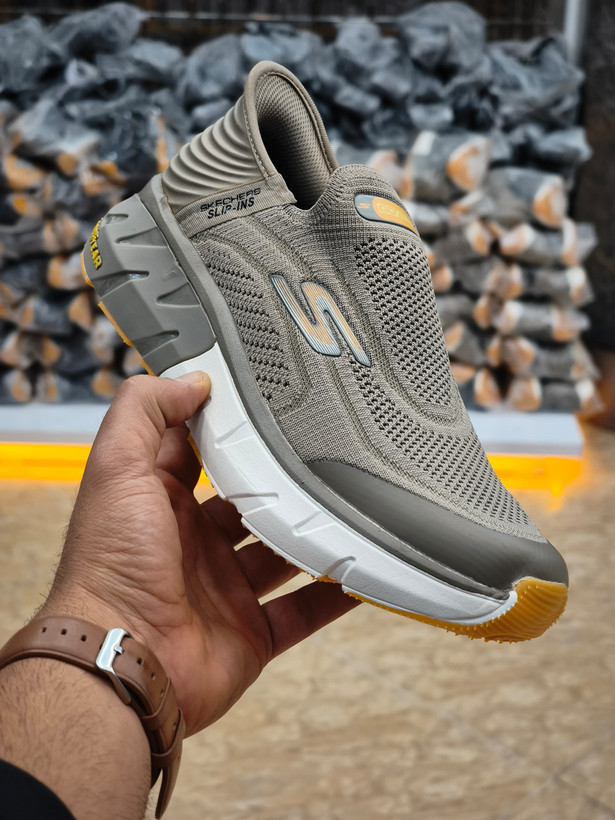 کتونی رانینگ و پیاده روی اسکیچرز / Skechers Slip Ins / اسلیپ طبی و سبک و راحت / سایز 40 تا 45 / فروش بصورت عمده و تک