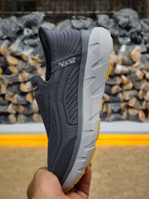 کتونی رانینگ و پیاده روی اسکیچرز / Skechers Slip Ins / اسلیپ طبی و سبک و راحت / سایز 40 تا 45 / فروش بصورت عمده و تک