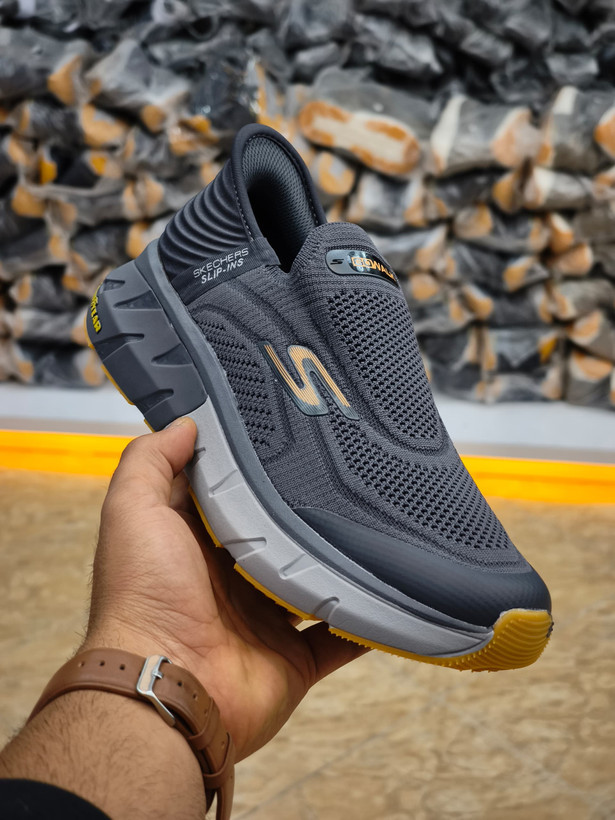 کتونی رانینگ و پیاده روی اسکیچرز / Skechers Slip Ins / اسلیپ طبی و سبک و راحت / سایز 40 تا 45 / فروش بصورت عمده و تک