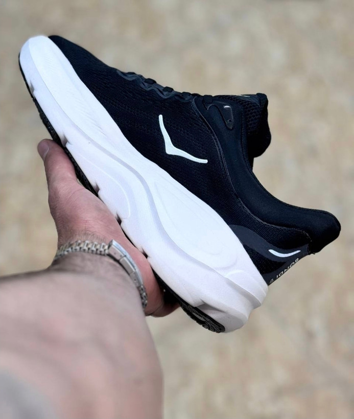 کتونی رانینگ و پیاده روی هوکا باندی ۹ hoka bondi 9 کیفیت مستر سایز بندی ۴۰ تا ۴۵