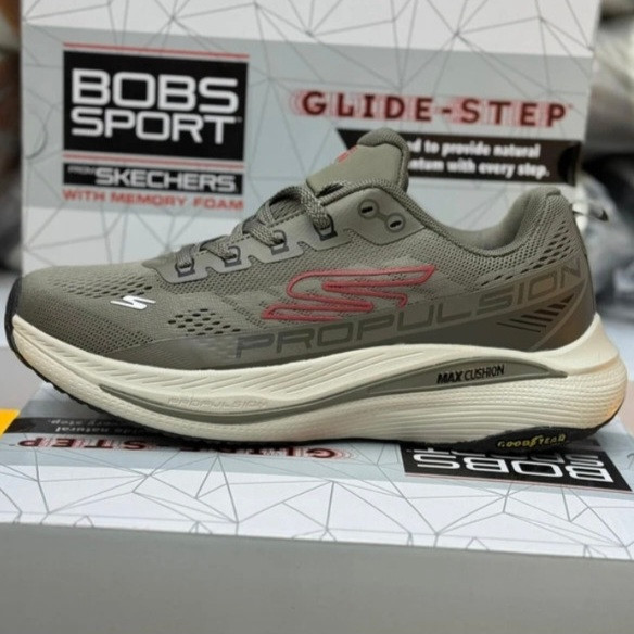 کتونی اسکیچرز سایز ۴۰ تا ۴۵ تنوع در ۴ رنگ جذاب وارداتی ویتنام .skechers max cushioning terminus sneaker