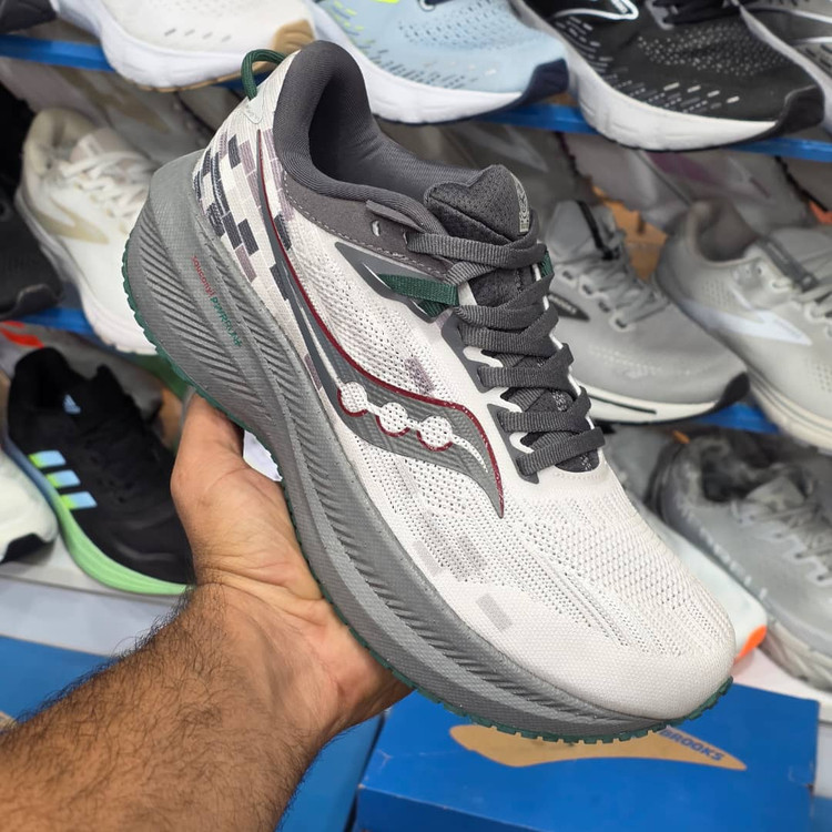 کتونی ویتنامی ساکونی تریومف ۲۱ اصل ویتنام وارداتی ویتنام