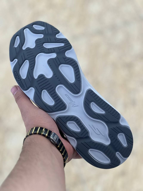 کتونی مردانه راحتی و پیاده روی اسکیچرز گوران / Skechers gorun / اسلیپ طبی و سبک و راحت / سایز 40 تا 45 / فروش بصورت عمده و تک