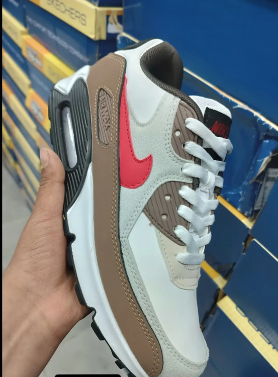 کتونی نایک ایرمکس سایز ۴۰ تا ۴۵ فروش بصورت عمده و تک Nike air max