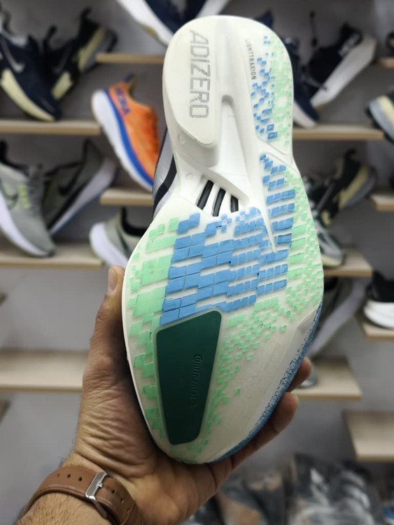 کتونی ویتنامی رانینگ و پیاده روی آدیداس آدی زیرو ادیوس پرو ۴ / Adidas adizero adios pro 4 / ساخت ویتنام ۲۰۲۵ / سایز ۴۰ ۴۱ ۴۲ ۴۳ ۴۴ ۴۵