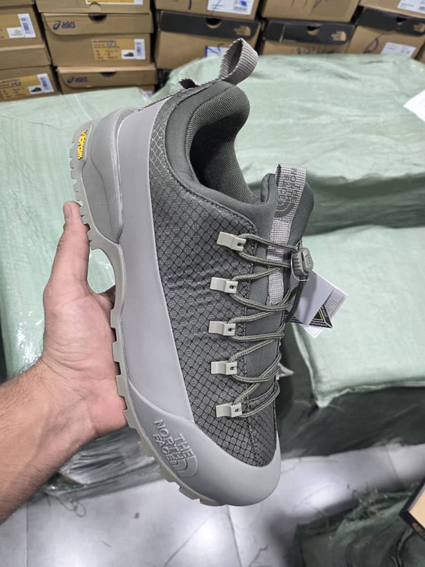 بوت کوهنوردی و طبیعت گردی نورث فیس / ضد آب و رویه گورتکس / زیره ویبرام / ضمانت کیفیت / the north face soukuu / سایز ۴۰ ۴۱ ۴۲ ۴۳ ۴۴ ۴۵