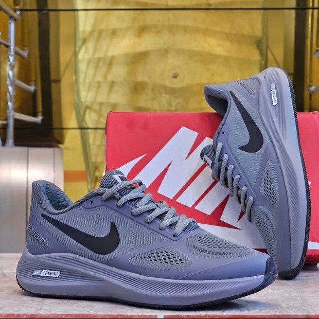 کتونی زنانه و مردانه رانینگ گاید guide 10 / تولید ویتنام / وارداتی / سایز ۳۷ تا ۴۵ / nike guide 10