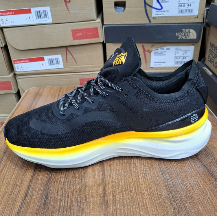 کتونی ویتنامی پوما نیترو ۳ / puma nitro 3 کوالیتی A باجعبه بارکد دار سایز 40 41 42 43 44 45