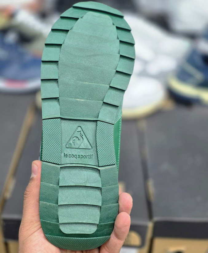 کتونی ویتنامی خروس نشان le coq sportif / ساخت ویتنام کیفیت مستر / سایز ۴۰ الی ۴۵