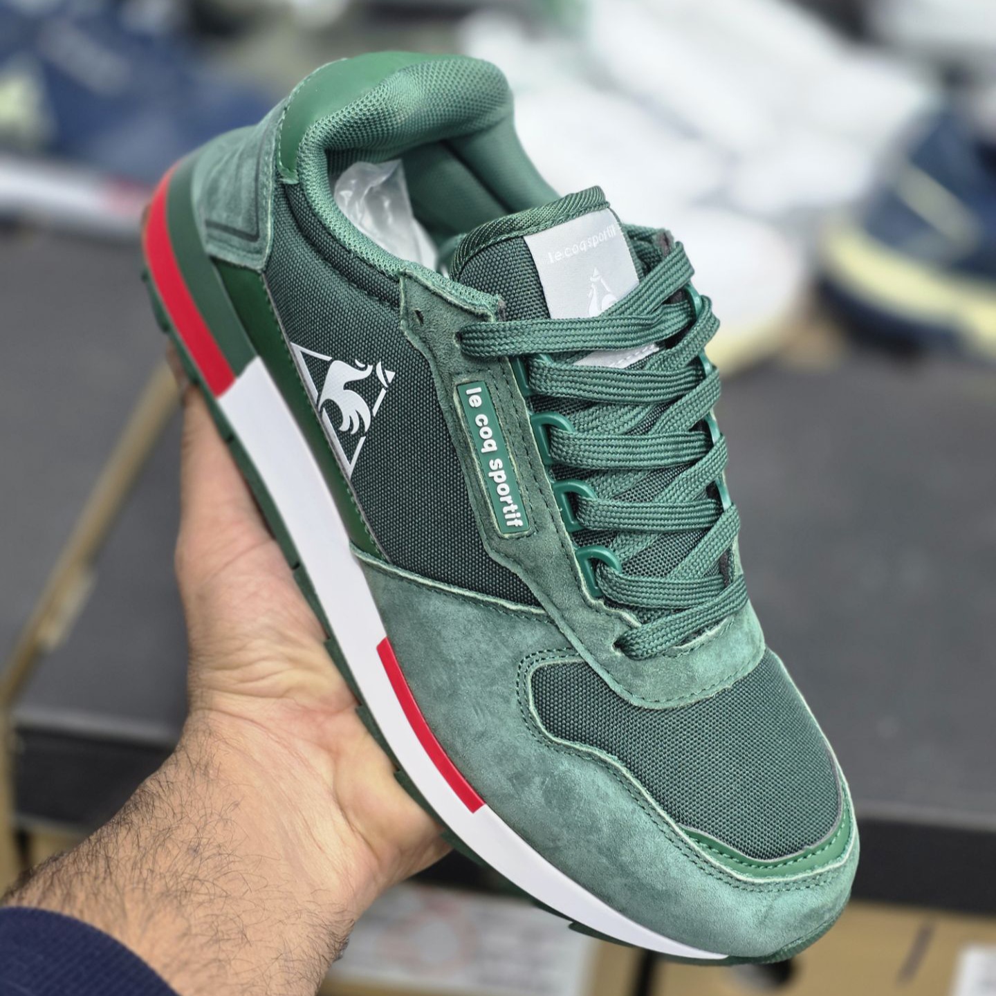 کتونی ویتنامی خروس نشان le coq sportif / ساخت ویتنام کیفیت مستر / سایز ۴۰ الی ۴۵