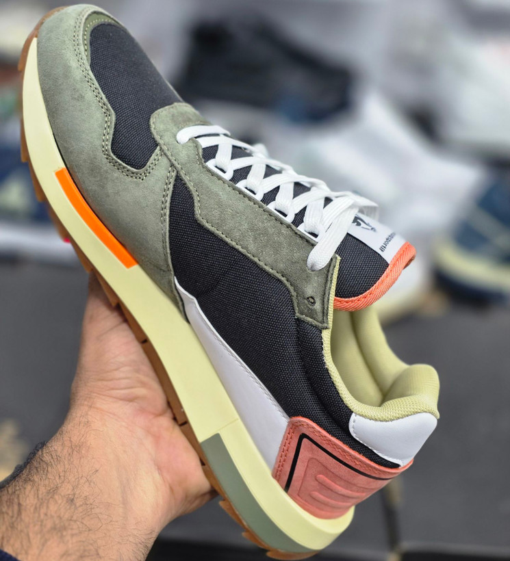 کتونی ویتنامی خروس نشان le coq sportif / ساخت ویتنام کیفیت مستر / سایز ۴۰ الی ۴۵