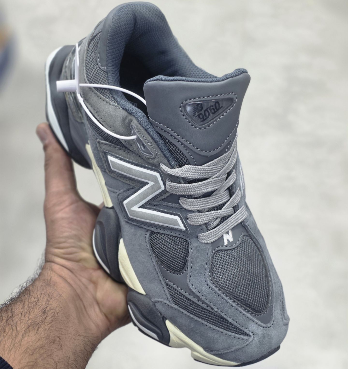 کتونی رانینگ و پیاده روی نیوبالانس ۹۰۶۰ / ضمانت کیفیت کالا / سایز 40 تا 45 | Newbalance 9060