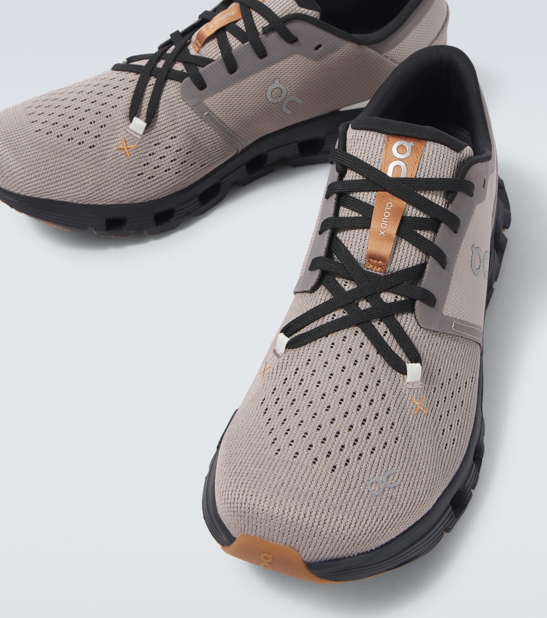 کتونی آن رانینگ مدل On Running X 4 کیوسی درچندین رنگ با جعبه بارکددار سایز:40تا 45