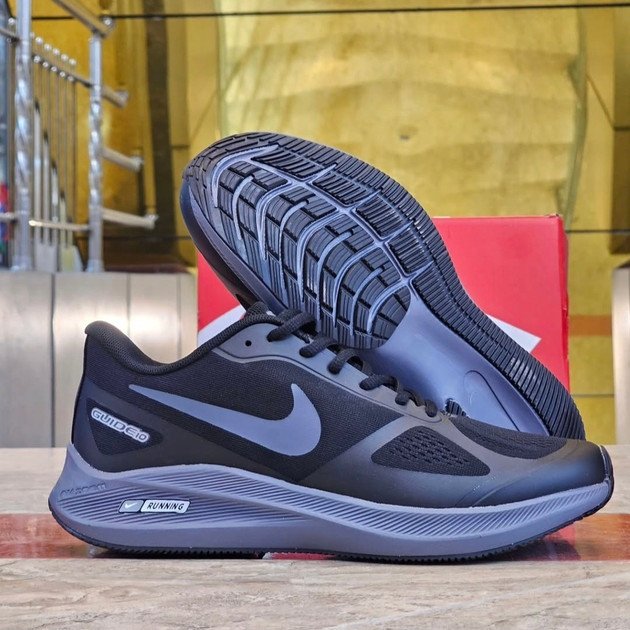 کتونی زنانه و مردانه رانینگ گاید guide 10 / تولید ویتنام / وارداتی / سایز ۳۷ تا ۴۵ / nike guide 10