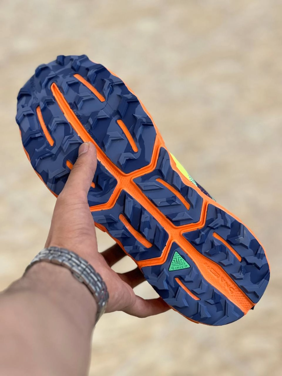 کتونی بروکس کاسکادیا Brooks cascadia 17 اصل ویتنام سایز ۴۰ تا ۴۵